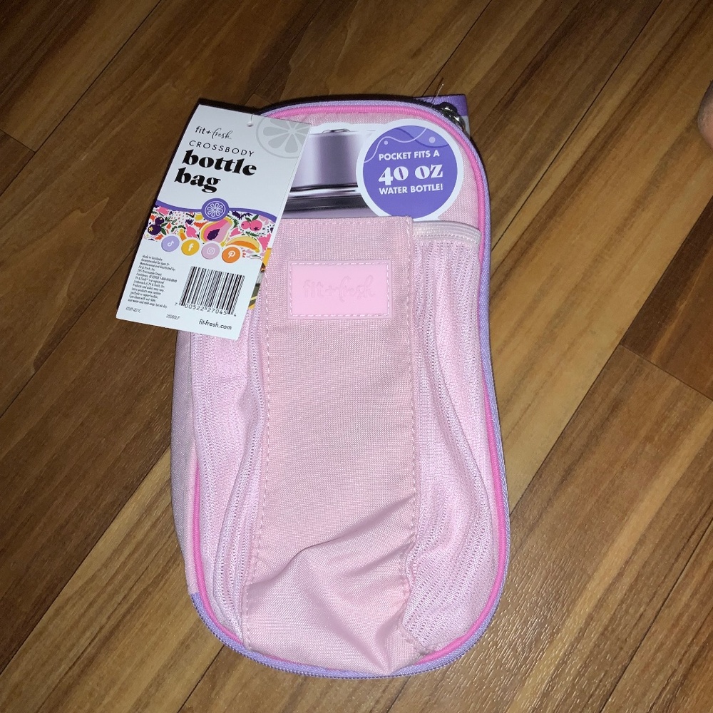 Fit and fresh Crossbody bottle bag new with tags